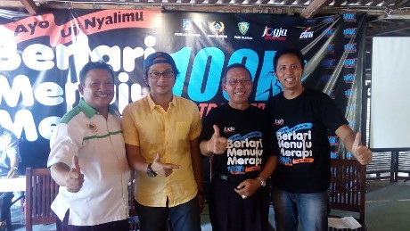 Menikmati Merapi di Ajang Merapi Internasional Ultra Marathon 2016