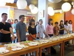 Yuk, Intip Keseruan Praktek Langsung Membuat Sushi!