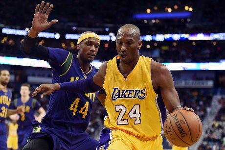 Kobe Double-double, Lakers Menang Lagi