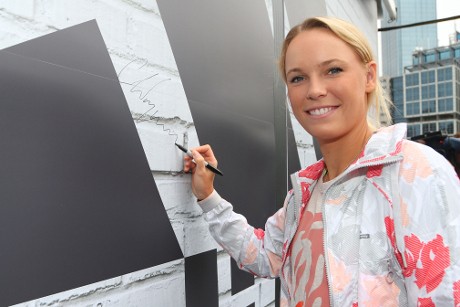 Wozniacki Jadi Pembawa Bendera Denmark di Olimpiade 2016