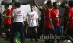 Marquez & Pedrosa Bermain Futsal