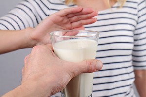 Intoleransi Laktosa Tidak Sama dengan Alergi Protein Susu
