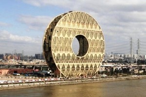 2 Koin Raksasa di Guangzhou & Abu Dhabi