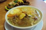 Sedap Mantap! Bebek Goreng Kremes Plus Urap Sayuran
