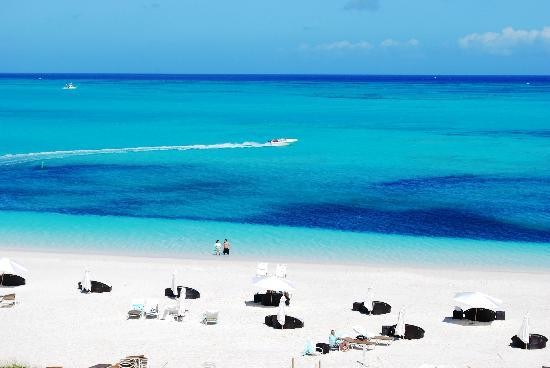 Ini Dia 10 Pantai Terbaik di Dunia Menurut Wisatawan