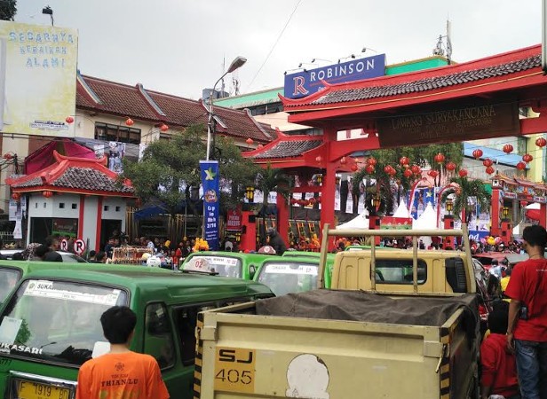 Jelang Cap Go Meh Bogor, Jalan Suryakencana Macet