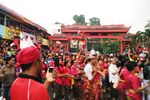 Saat Barong Landung & Ogoh-Ogoh Ikut Diarak di Acara Cap Go Meh