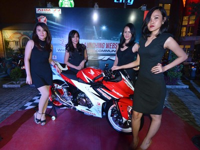 Honda Pamerkan CBR150R Terbaru ke Komunitas