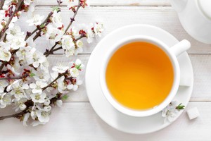 Warga Inggris Kini Kurang Suka Minum Teh dan Lebih Banyak Makan Junk Food