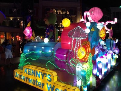Warna-warni Parade Lighting di Trans Studio Bandung