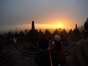 Sunrise yang Indah dari Borobudur