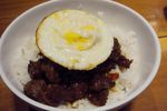 Sedapnya Mie Instan Sambal Matah dan Es Leci Maniac di Warunk Upnormal