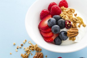 Riset: Konsumsi Yogurt Turunkan Risiko Tekanan Darah Tinggi pada Wanita
