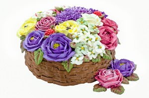 Sponge Cake dan Cupcakes Cocok Dihias dengan Buttercream Cantik