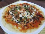 Bagaimana Rasa Pizza Bertopping Tom Yum dan Sate Ayam?