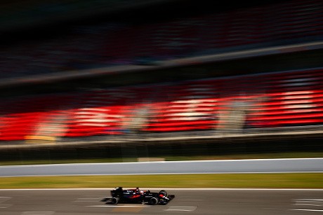 Hakkinen Nilai McLaren Masih Kurang Kencang di Trek Lurus