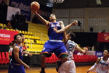 Pelita Jaya Menang Telak