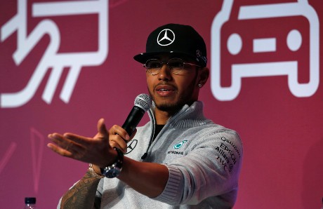 Diprediksi Tak Bakal Dominan Lagi, Hamilton Menantang