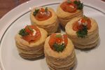 Kambing Guling Hingga Seafood on Ice Akan Tersaji di Easter Sunday Brunch