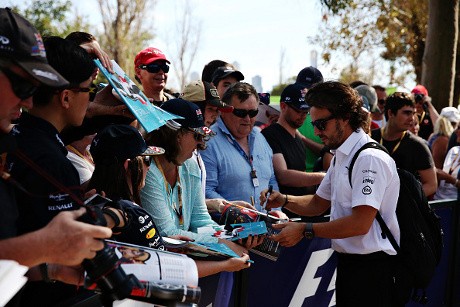 Alonso dkk. Keberatan dengan Pembatasan Komunikasi F1