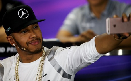 Hamilton Mulai Waspadai Kebangkitan Ferrari