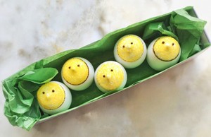 Meriahkan Paskah Dominique Ansel Buat Kreasi Peep-a-Boo dan Cokelat Telur Alien