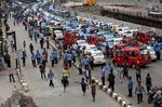 Sopir Taksi dan Ojek Online Saling Lempar Batu