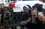 13 Korban Heli TNI Dimakamkan di TMP Kalibata
