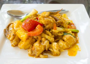 Udang Hingga Cumi Makin Enak Diolah dengan Saus Telur Asin