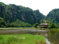 Pegunungan karst Rammang-rammang luasnya mencapai sekitar 45 ribu hektar. Lokasinya di Desa Salenrang, Kabupaten Maros, Sulawesi Selatan (Kurnia/detikTravel)