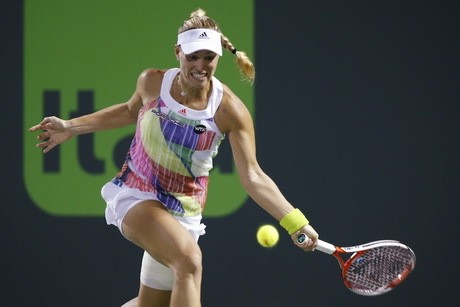 Kerber Hadapi Azarenka di Semifinal