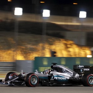Hamilton Rebut Pole, Rio Start dari Posisi 20