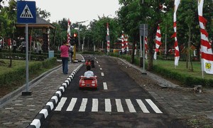 Baru di Semarang! Di Taman Ini, Anak-anak Bebas Berkendara