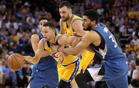 Timberwolves Ganggu Upaya Warriors Pecahkan Rekor