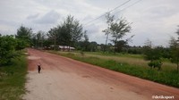     Masih di kawasan Pantai Pasir Padi, mulai akhir bulan ini akan dibangun Pasir Padi Bay, dengan konsep ala Taman Safari dan Ancol, yang akan menjadi atraksi menarik lain di luar balapan motorcross MXGP di Kota Pangkalpinang.