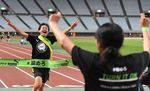 Pada Sebuah Event Lari Berantai di Osaka