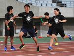 Pada Sebuah Event Lari Berantai di Osaka