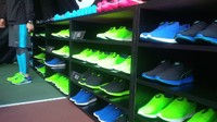 Sepatu-sepatu cantik terbaru keluaran Puma, khusus untuk lari maupun training. 