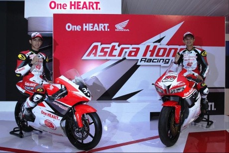 Dimas Ekky dan Andi Gilang Siap Berpacu di Valencia