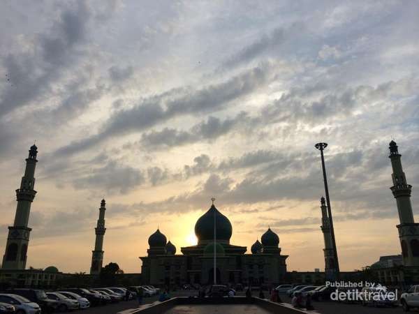 Masjid An Nur, Taj Mahal Ala Pekanbaru