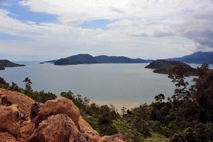 Terpesona Cantiknya Mandeh, Raja Ampat dari Sumatera Barat
