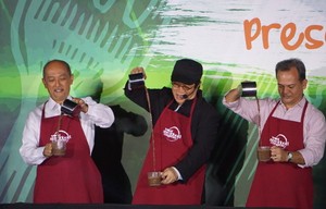 Cokelat Tarik Tandai Pembukaan Kongres Street Food Dunia