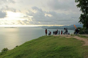 Bukit Langkisau Punya Pemandangan Spektakuler