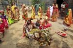 Potret Unik Festival untuk Memuja Dewa Shiwa di India