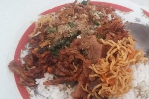 Pedasnya Sayur Ebatan Khas Lombok, Bikin Nagih