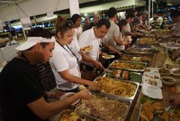 Malam terakhir WSFC 2016 ditutup dengan makan bersama seluruh peserta jambore. Seluruh hidangan yang dimakan adalah buatan para peserta jambore.