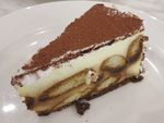 Nyam! Manis Lembut, Cheesecake yang Enak Dipadu dengan Caramel Latte