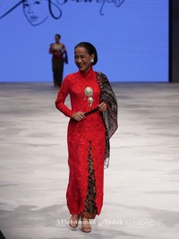 Generasi by Astri Welas. Indonesia Fashion Week 2016 at Jakarta Convention Center. Senayan. Jakarta. [Foto: Mohammad Abduh/Wolipop]