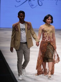 Generasi by Astri Welas. Indonesia Fashion Week 2016 at Jakarta Convention Center. Senayan. Jakarta. [Foto: Mohammad Abduh/Wolipop]