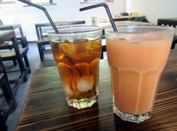 Tutup santap mengenyangkan dengan menyesap Ice Lychee Tea dan Thai Tea ini. Kalau mau es krim, Nasi Goreng Gourmet juga tawarkan es krim Hubble Scoop.